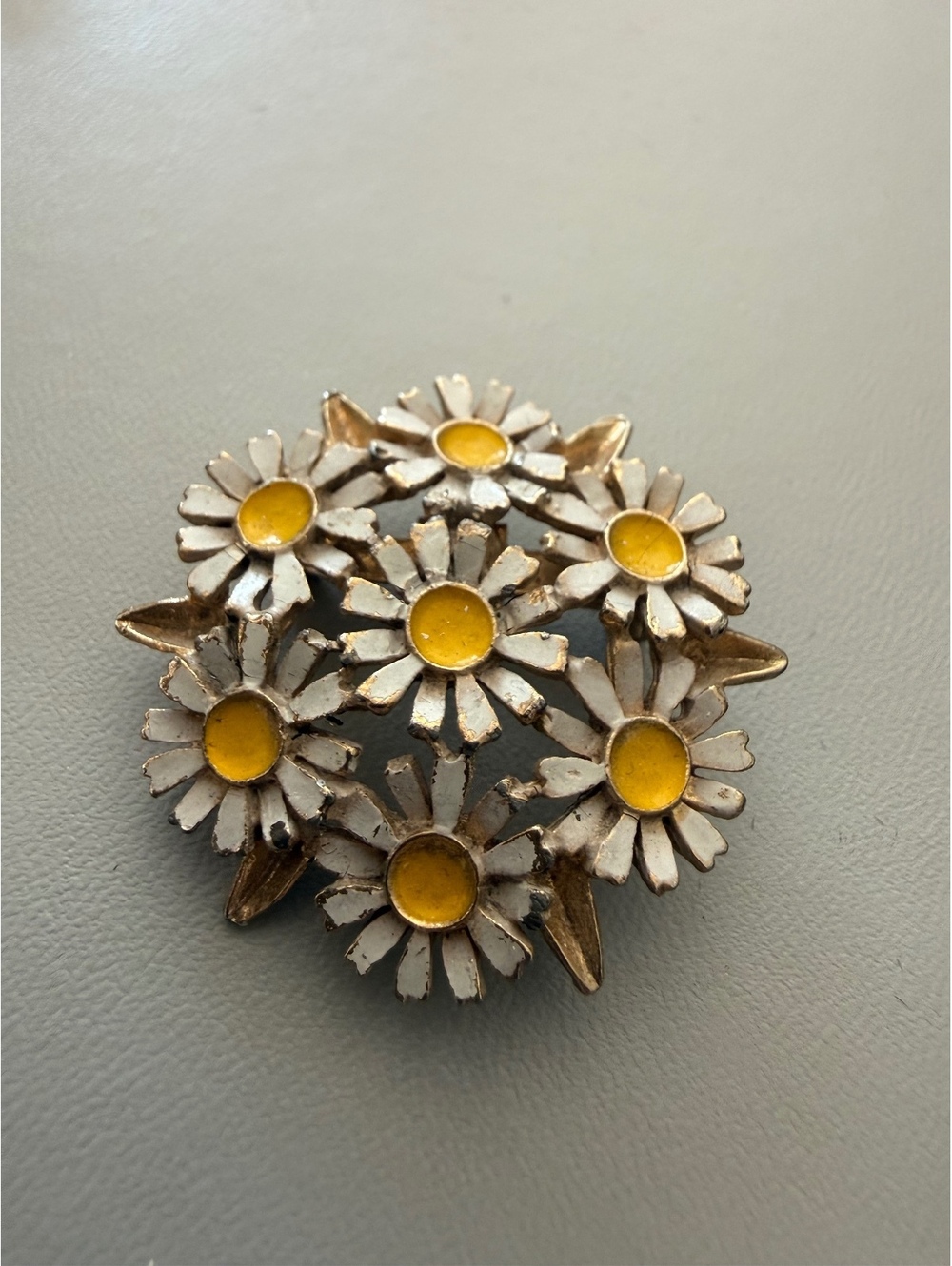 Vintage Daisy Flower Brooch Pin with Yellow Centers